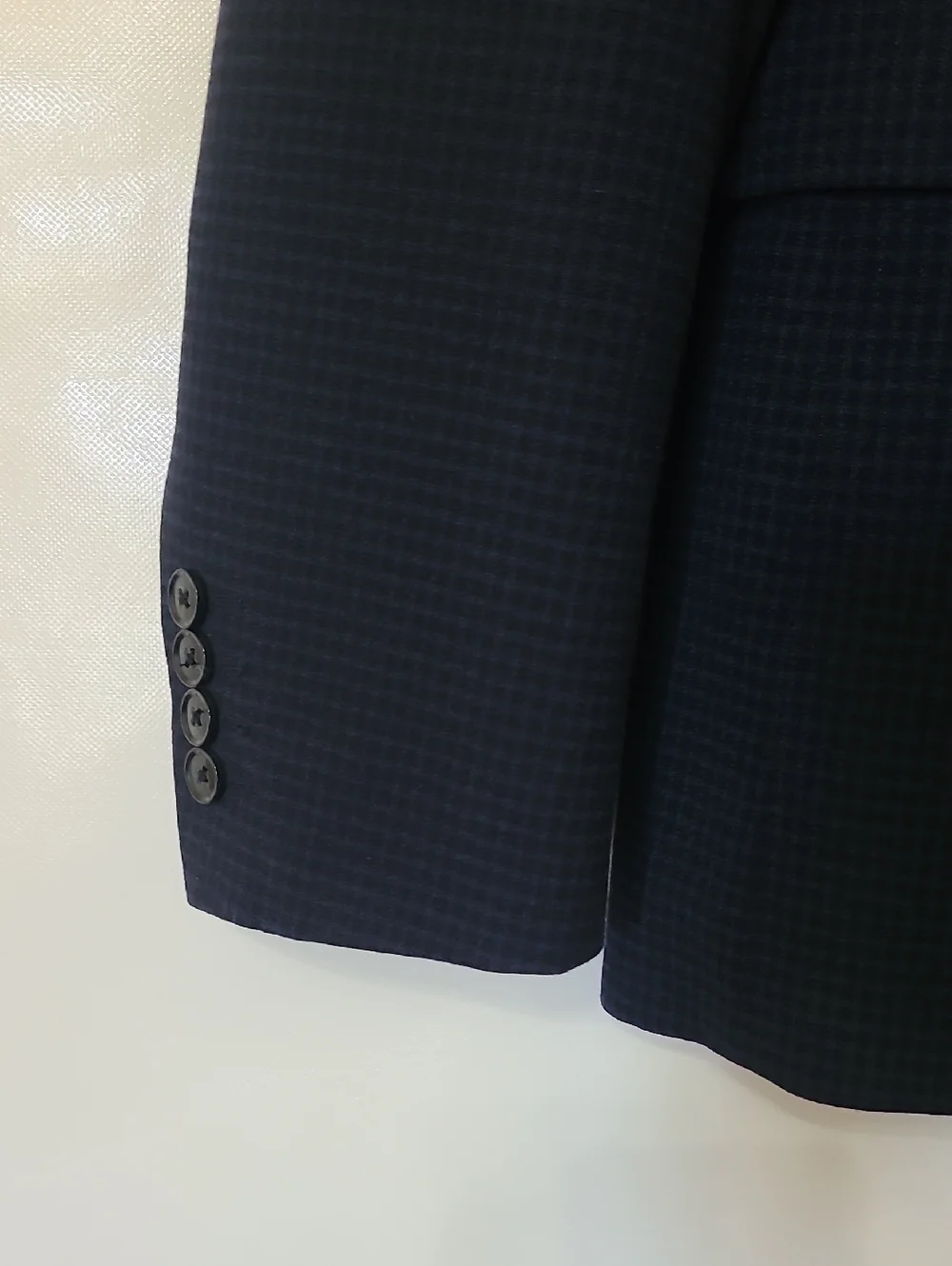 Bar III Men's Slim Fit Black &Navy Sport Coat Blazer Blue Pocket Square - 42L